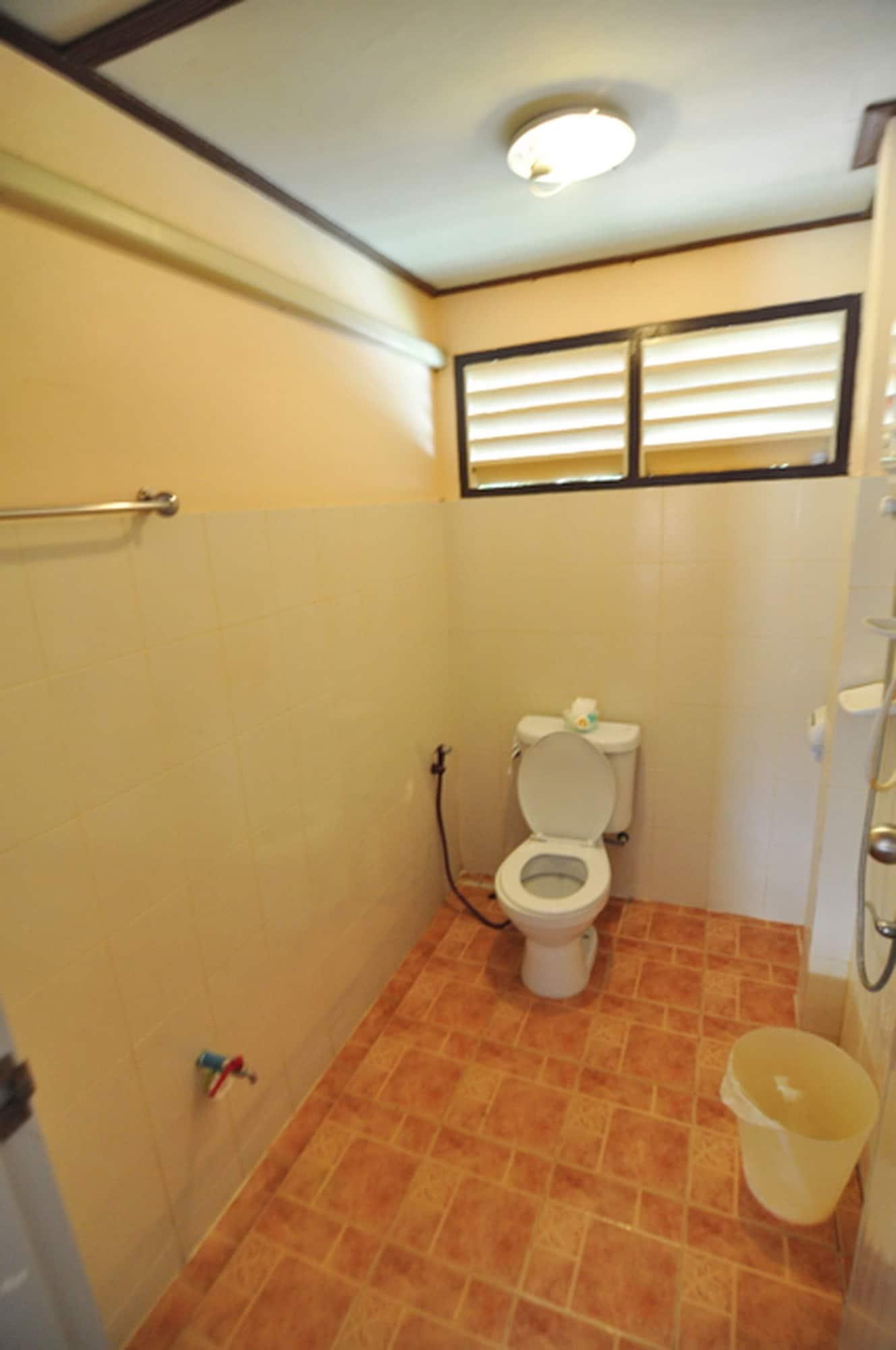 Baan Pun Sook Resort Pantai Chao Lao Bagian luar foto