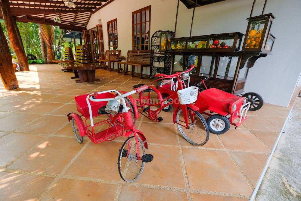 Baan Pun Sook Resort Pantai Chao Lao Bagian luar foto