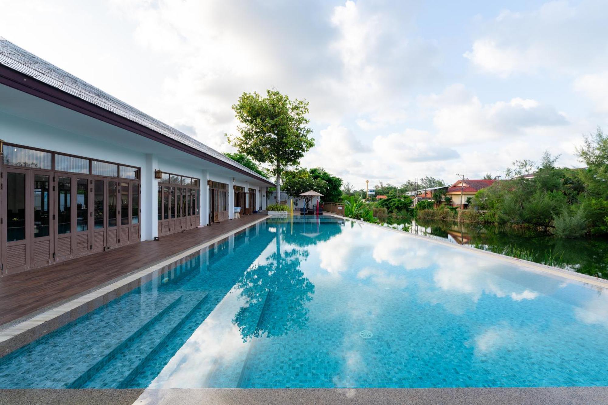 Baan Pun Sook Resort Pantai Chao Lao Bagian luar foto